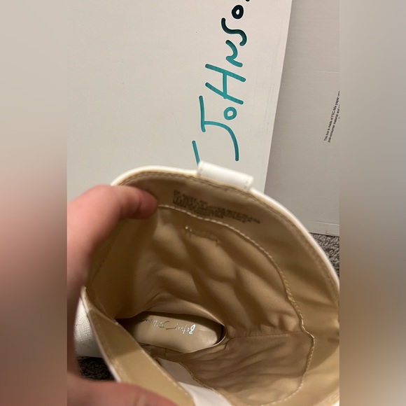 NEW Betsey Johnson SB-Aliza Ivory Western Boots Size 8 Crystal Embellished - Picture 11 of 16